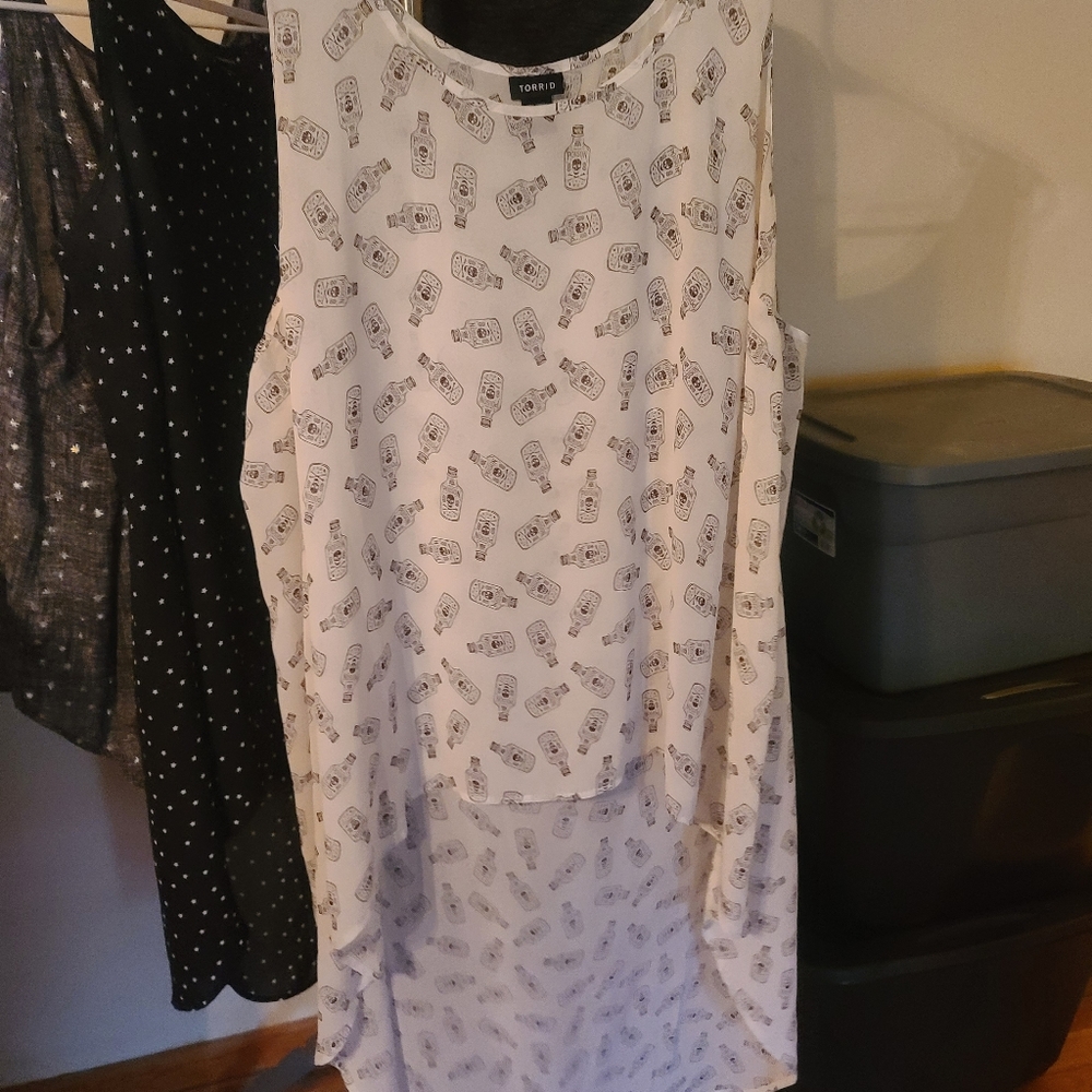 Torrid hi lo sheer tank